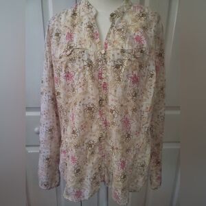 Magellan ladies button up blouse. Size XXL.  Off-white with beige and pink flora